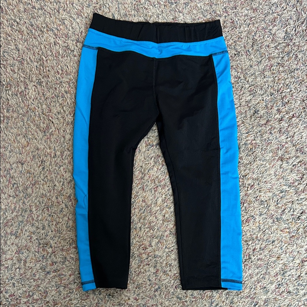 Black and Blue Women's Capris